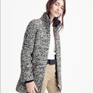 Lodge coat in speckled bouclé